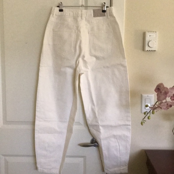 COPY - COPY - Zara white coated denim balloon jeans - Picture 4 of 7